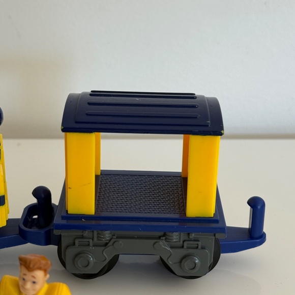 Fisher Price GeoTrax ~ Woohoo & Opie! The Most Confused Team ~ COMPLETE! - Picture 4 of 7